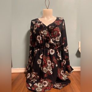 Red navy blue above knee casual floral dress like new size S